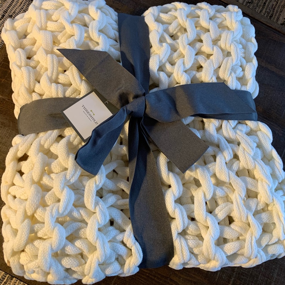 Threshold Chunky Knit Throw